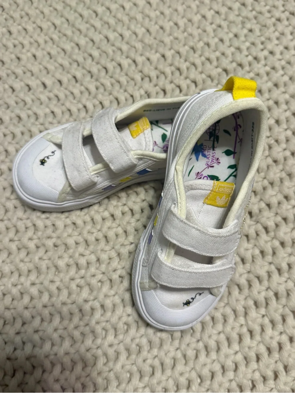 adidas Kids White Canvas Sneakers with Yellow Tab